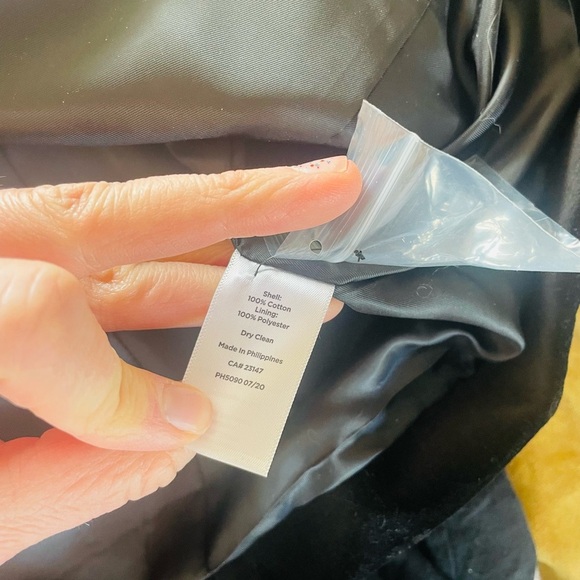 Vintage Talbots Black Velvet Blazer - Picture 7 of 13